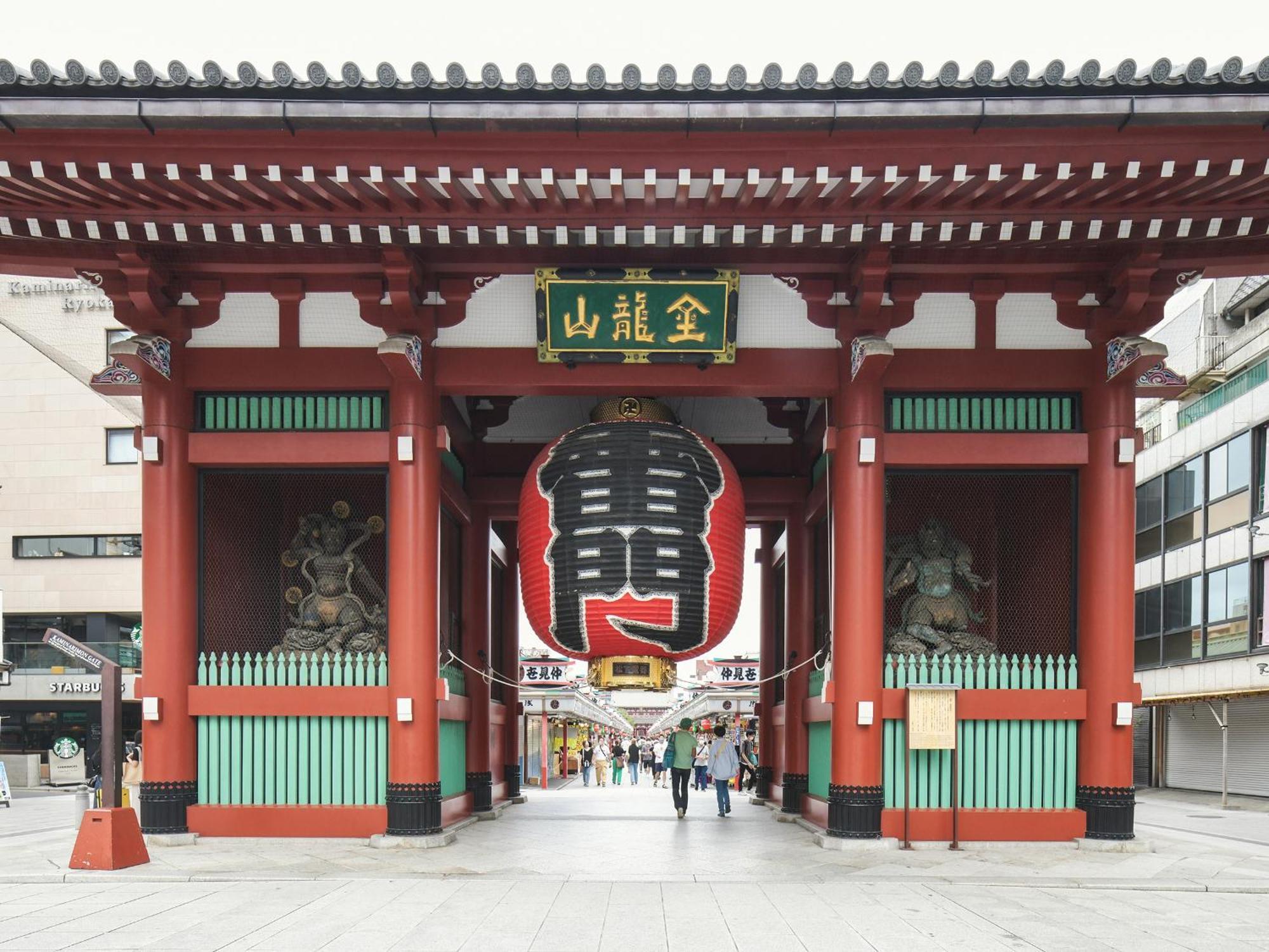 Vessel Inn Ueno Iriya Station Токио Екстериор снимка
