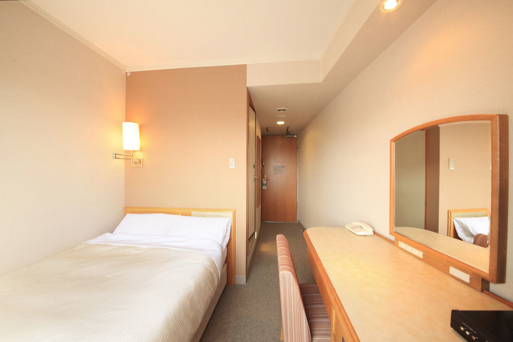Vessel Inn Ueno Iriya Station Токио Екстериор снимка