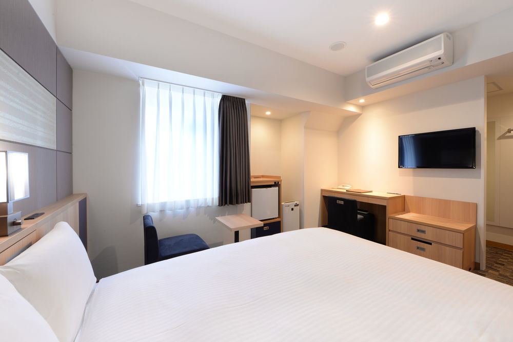 Vessel Inn Ueno Iriya Station Токио Екстериор снимка