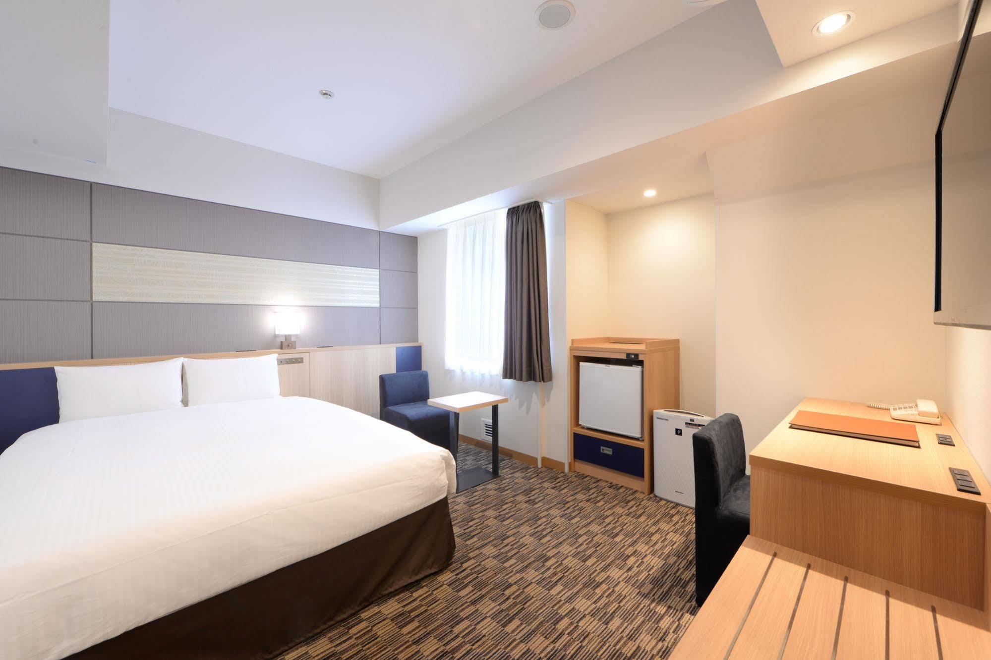 Vessel Inn Ueno Iriya Station Токио Екстериор снимка